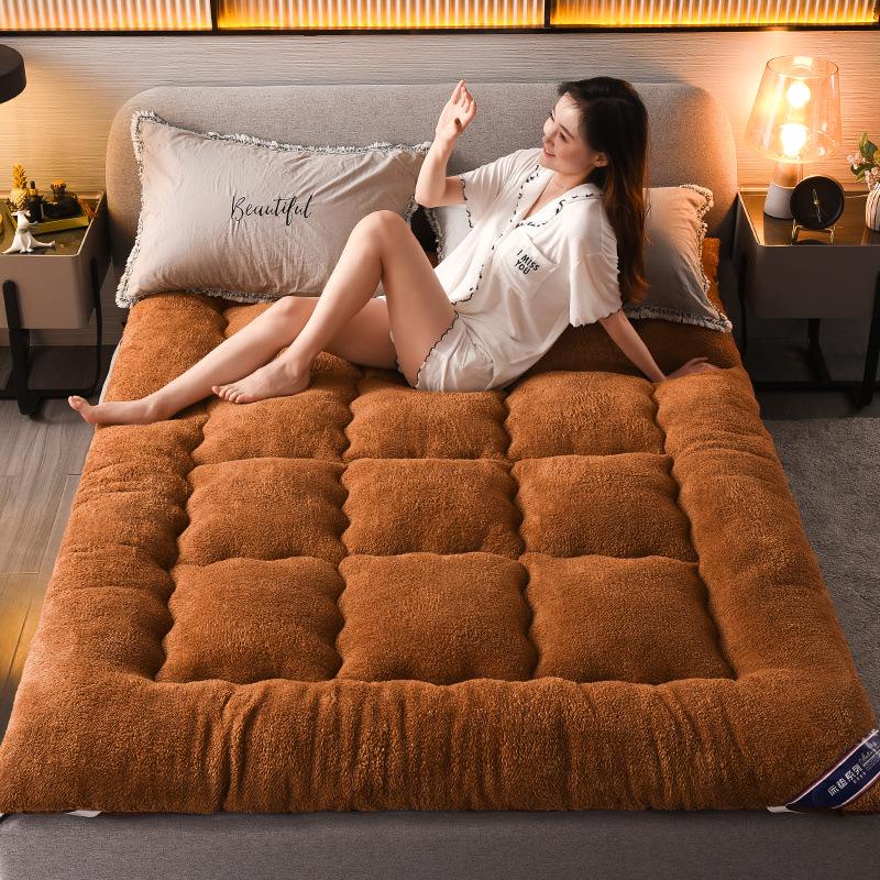 Enhanced Lambswool Mattress Topper for Double Bed - Thick Tatami Protector (1.5m x 1.8m)