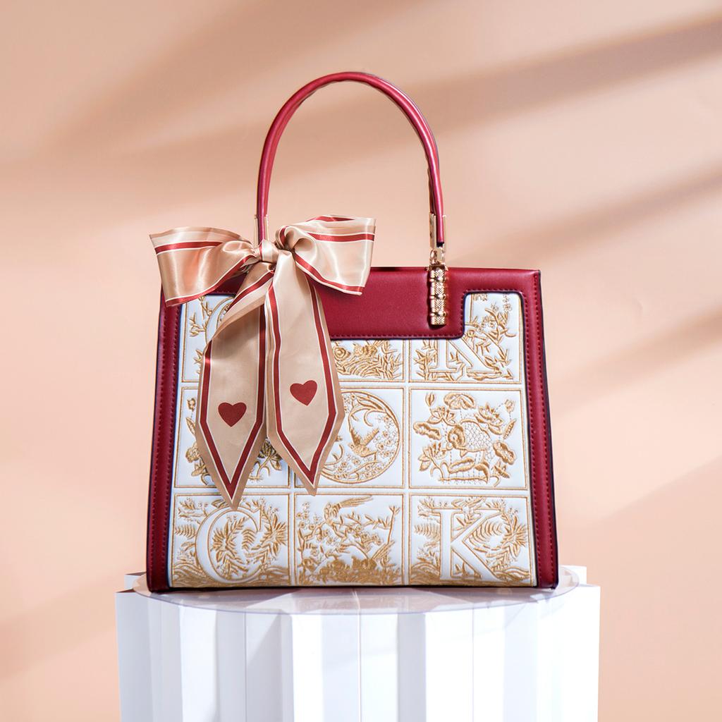 Chinese-style embroidered handbag, wedding bag, 2024 mom bag, large-capacity light luxury cheongsam bag, birthday gift
