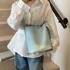 Bucket Bag Women's New Large-capacity Commuter Fashion Shoulder Bag