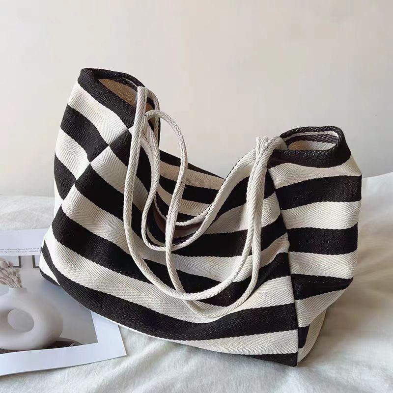 Casual Style Women’s Handbags New Fashion Large Capacity Striped Canvas Underarm Shoulder Bags Ladies Commuter Totes CLE