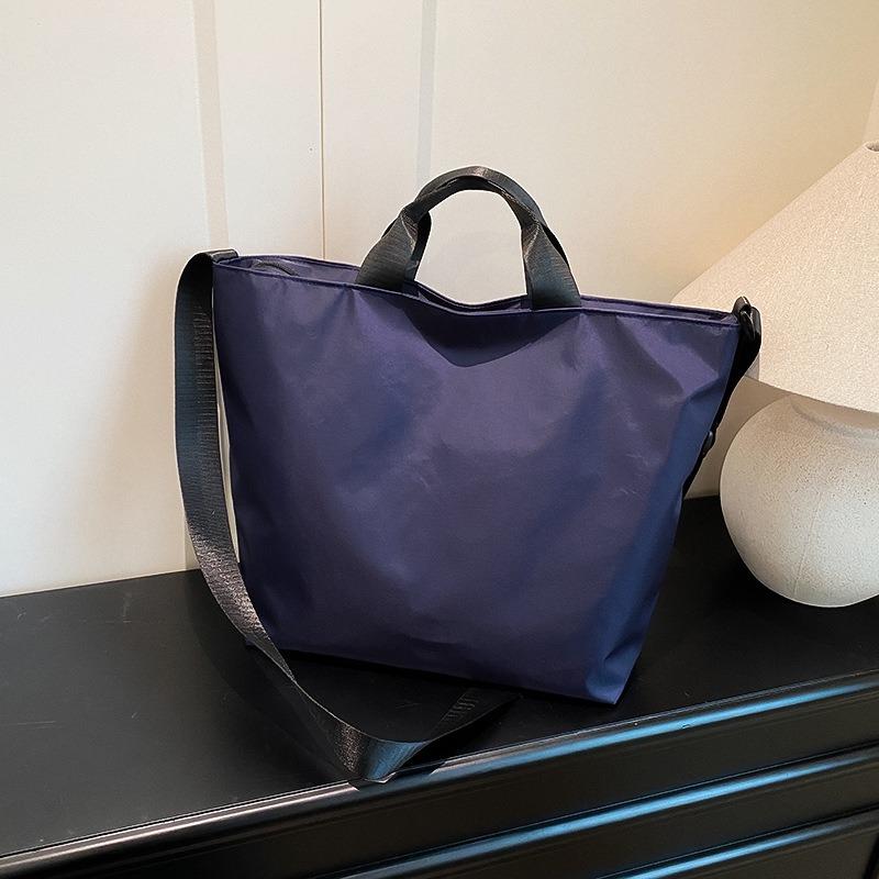 Large-capacity Commuter Tote Bag Women's New Simple and Versatile Handbag Nylon Shoulder Messenger Bag