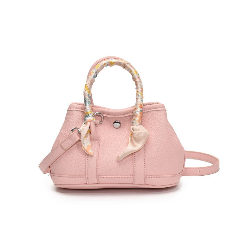 High-end trendy fashion hand-carried bucket bag women 2025 new simple casual shoulder bag small fresh messenger bag