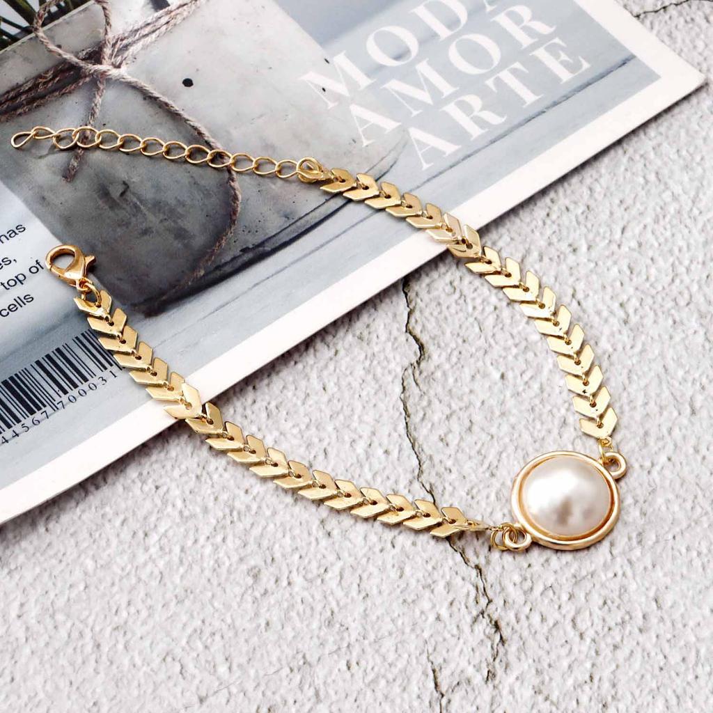 Europe, America, Fashion Aircraft Chain Exaggerated Geometric Imitation Pearl Bracelet Women, Retro Style Design Sense Niche