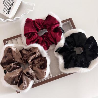 Velvet Plush Scrunchie: Autumn & Winter Versatile Hair Tie for Christmas