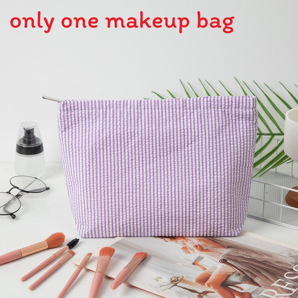 Modern Striped Polyester Toiletry Bag With Breathable Design For Travel And Daily Use