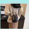 Chic Bucket Purse For Women 2023 New Autumn Winter High-end Woven Pattern Single Shoulder Crossbody Bag
