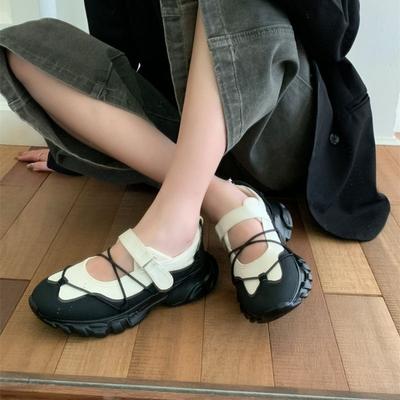 Încălțăminte pentru femei – Adidaşi