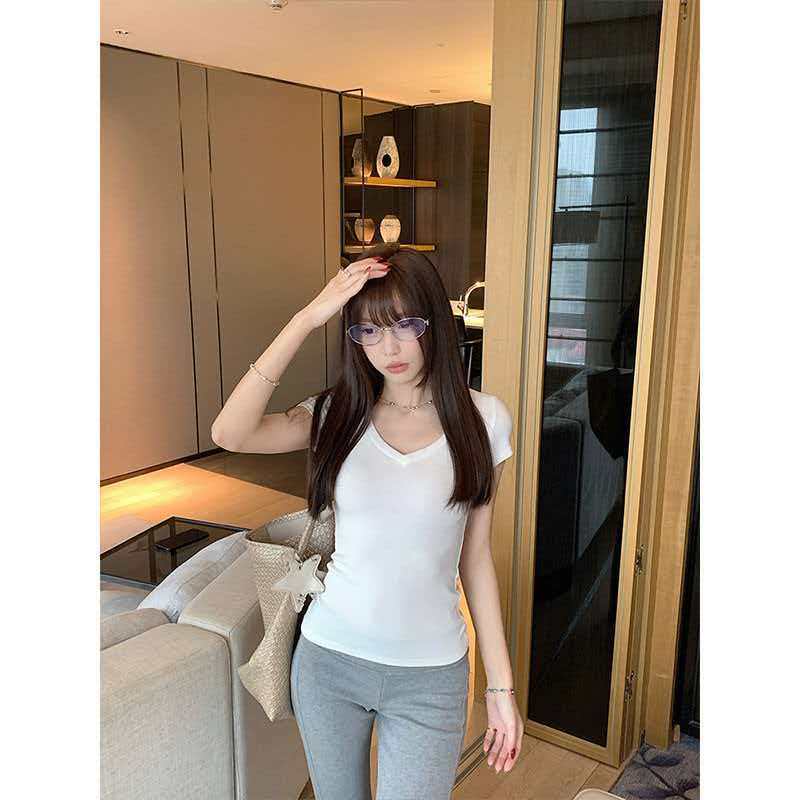 

Front shoulder V-neck short-sleeved T-shirt women s summer new Korean pure desire bottoming slim and thin women s black top S