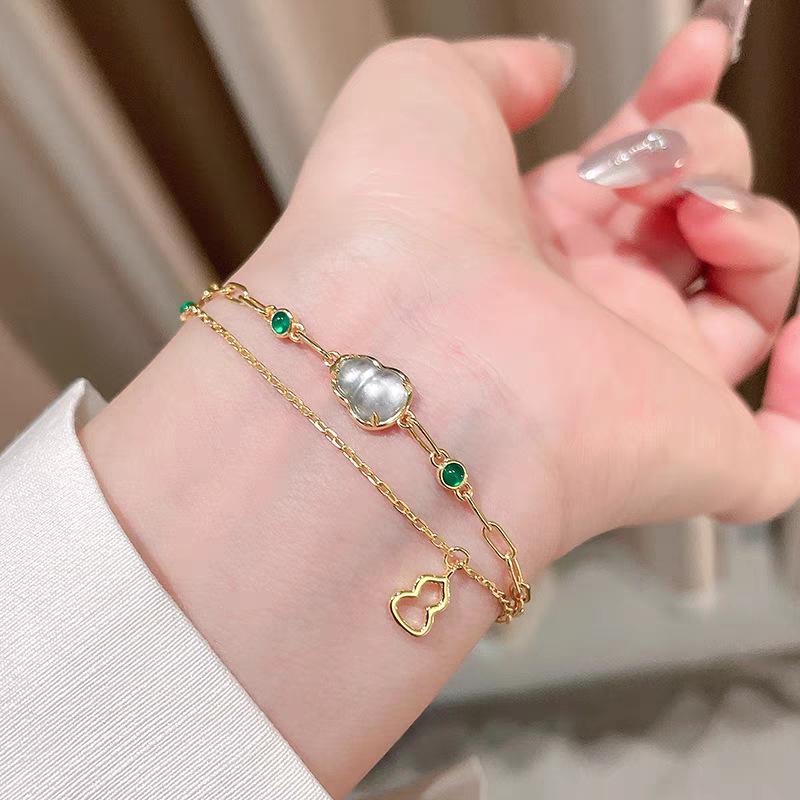 Chinese Style Double-Layer Gourd Bracelet: Women's National Style with Imitation Chalcedony Beads