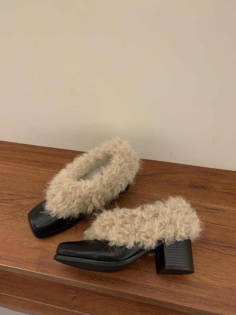 Korean Version of Square Head Plush Shoes Single Shoes Women's 2025 Warm Cotton Shoes French Thick Heel Retro Black Small Leather Shoes