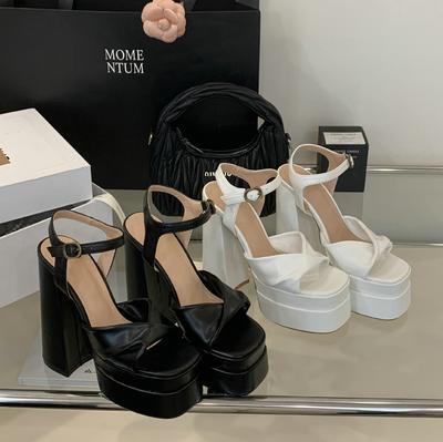 Moda Estate 2025 Sandali Impermeabili con Plateau, Tacco Alto, Suola Spessa, Punta Quadrata, Donna Versatili e alla Moda con Unico Cinturino Alto