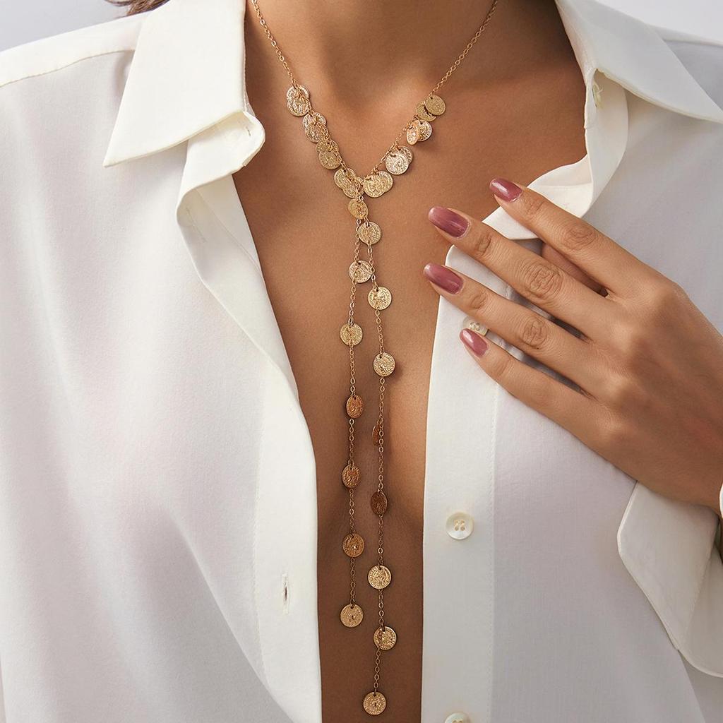 Elegant European-American Light Luxury Pearl Beaded Long Necklace with Tassel and Metal Accents