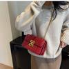 Autumn and Winter Retro Small Bag Women's New Popular Versatile Chain Messenger Bag Fashionable Shoulder Small Square Bag