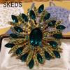 SKEDS Vollkristall Glänzend Boutique Blume Brosche Abzeichen Für Frauen Mädchen Übertrieben Exquisite Dekoration Anstecknadel Zubehör