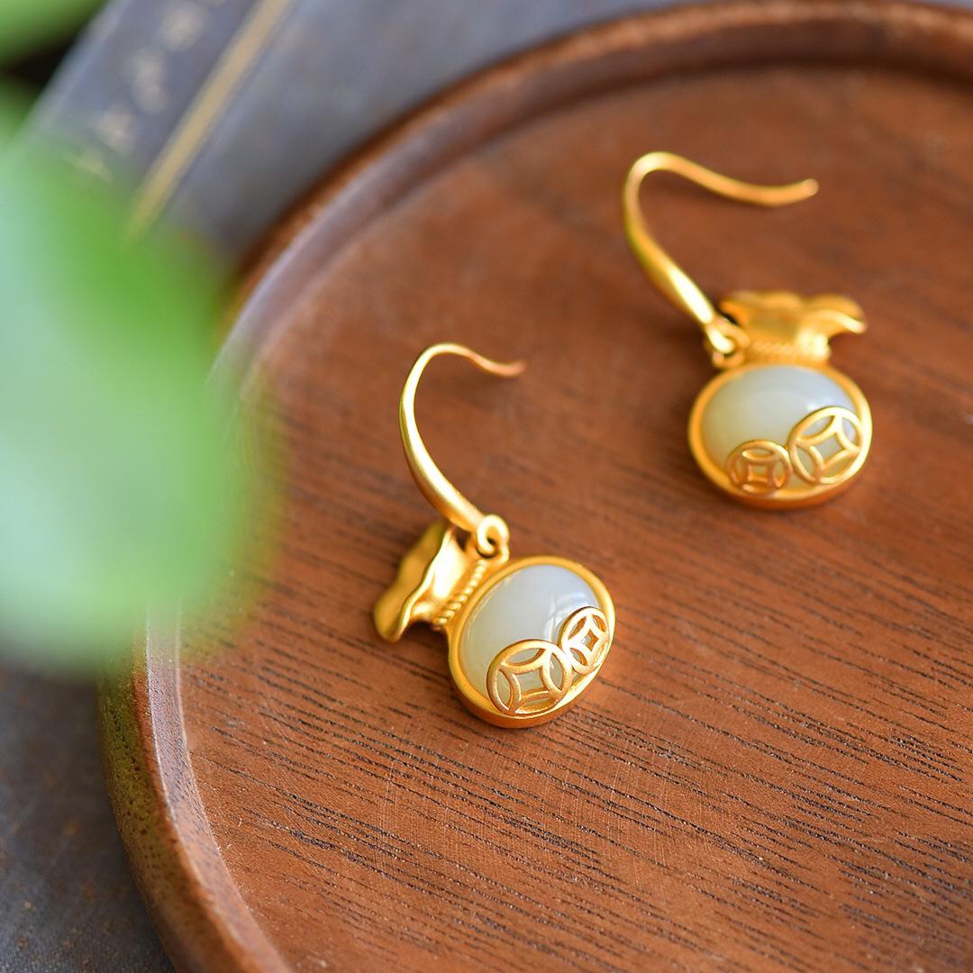 

Hanfu-Style Jade Earrings: 925 Silver Gold-Plated Fortune Bag with Hetian Jade 925 Silver