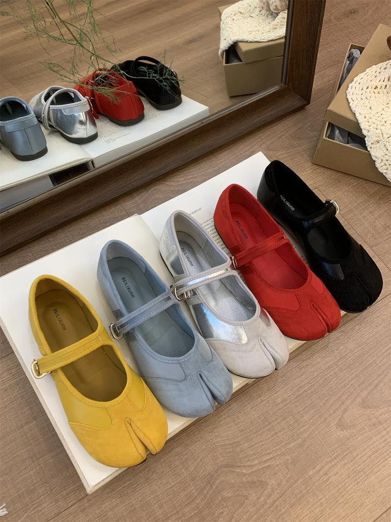Fashion IPPEUM Tabi Shoes Ballet Flats For Women 2025 New Vintage Ballerina Shoes Split Toe