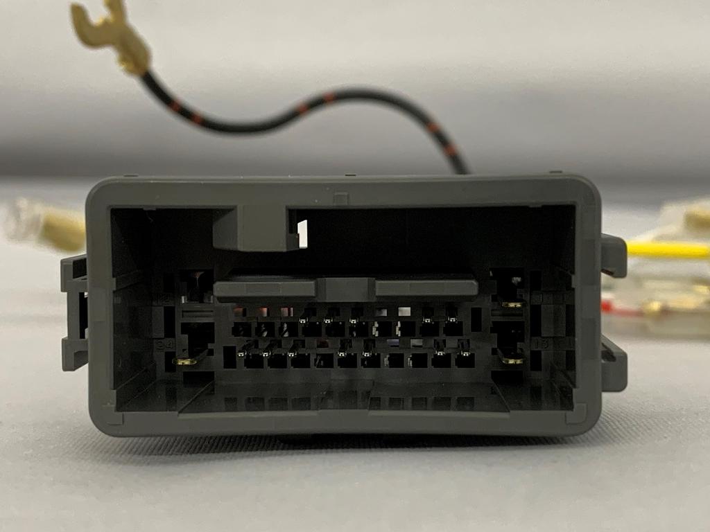 Gata AH-88 Mr Plus Honda 24P MC Främre Kontakt Strömuttag Grenselektrik