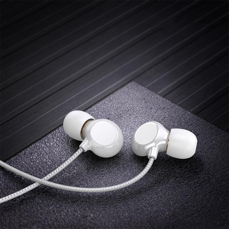 Sweatproof Sport In Ear Headphones Builts in Microphones for Clear Call 13mm Composite Diaphragm Enhances Music Playback