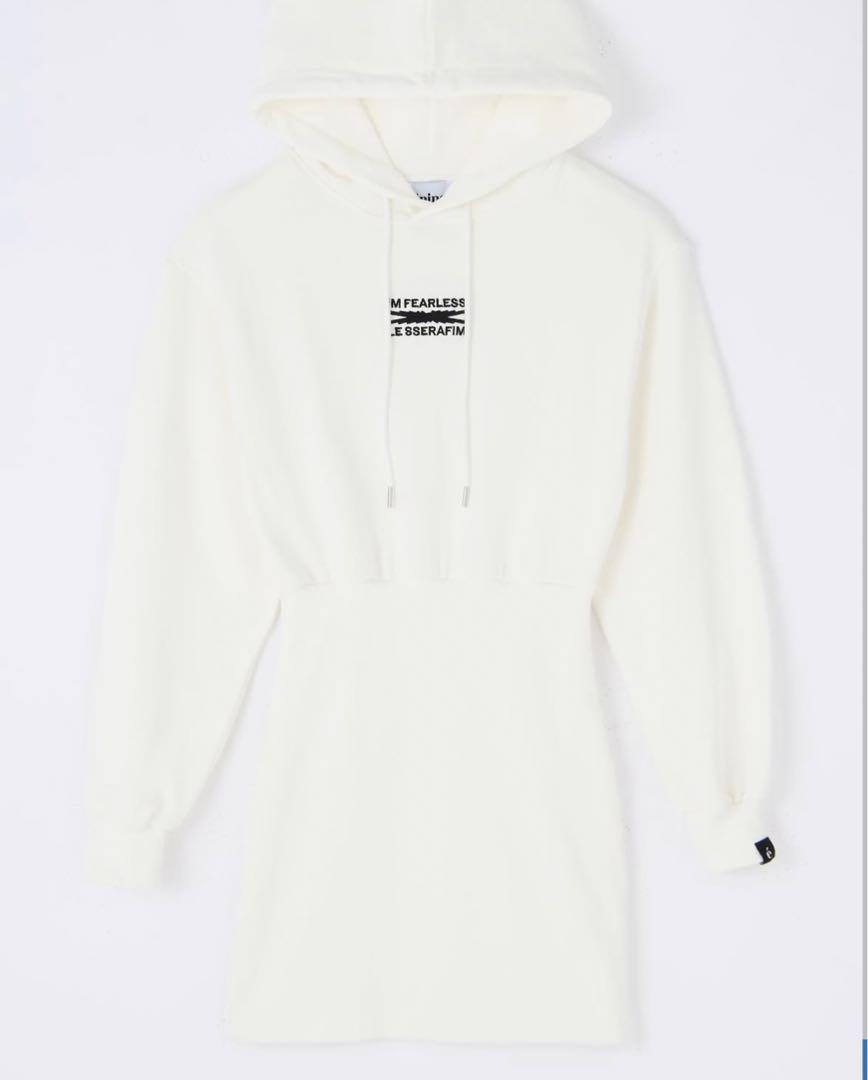 

[USED] LE SSERAFIM épine hoodie onepiece hoodie one piece