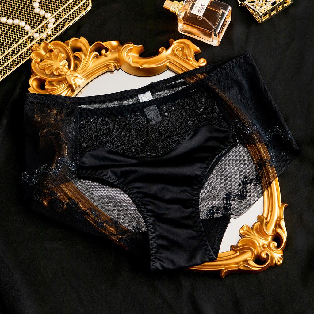 Light Luxury High-end Embroidered Mid Waist Panties with Lace Sexy and Breathable Triangular High Elasticity Satin Surface Women’s Panties