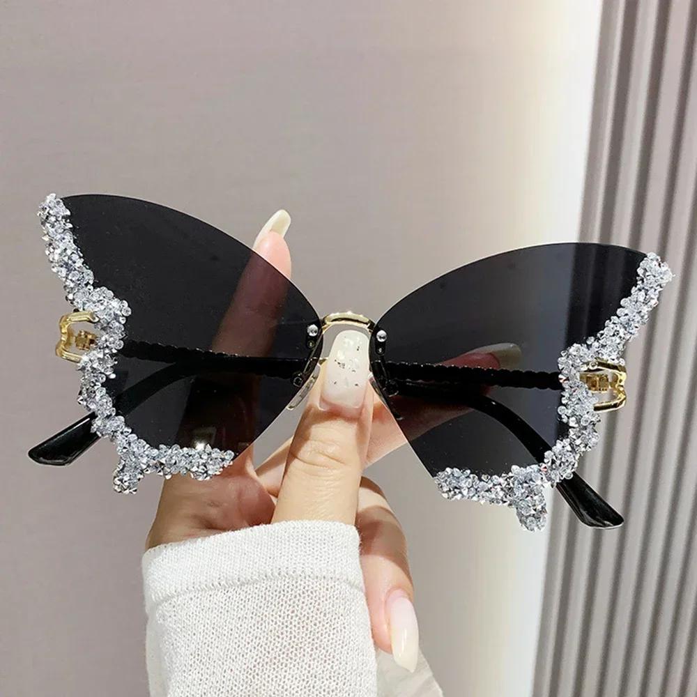 Luxury Diamond Butterfly Sunglasses Women Vintage Rimless Oversized Sun Glasses Ladies Eyewear Fashion Accessories