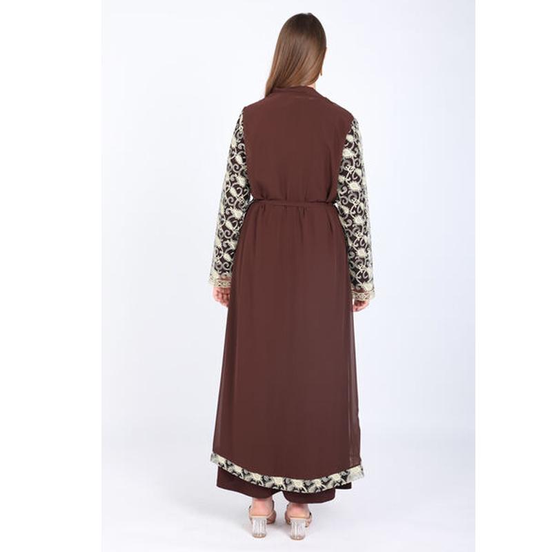 Damski, duży, haftowany, długi dwuczęściowy garnitur w kolorze brązowym