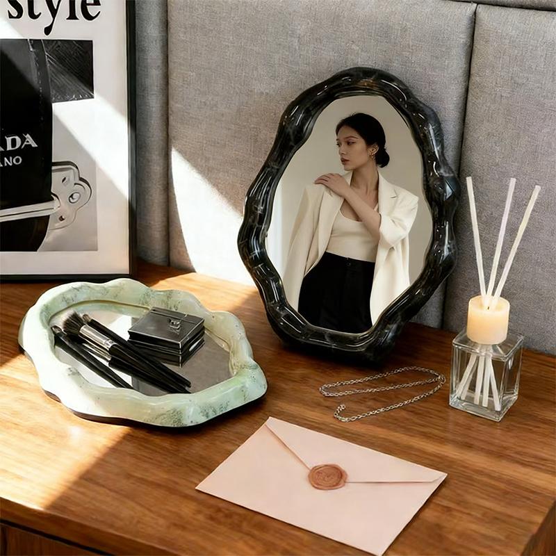 Fashionable Creative Portable Cloud Makeup Mirror Foldable Makeup Mirror Home Decoration for Friends Gifts