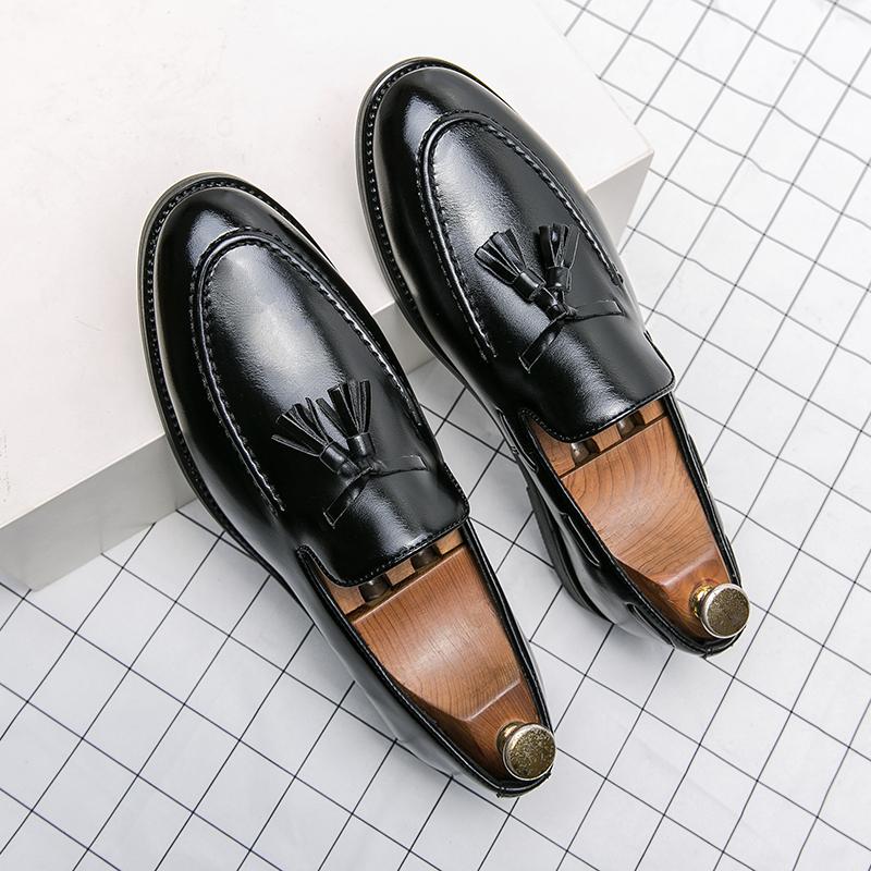 Elegantes Male Casual Footwear Handmade Leather Shoes Wedding Dress Men's Loafers Tassel Slip-ons Loafer Outdoor Comfy Moccasins
