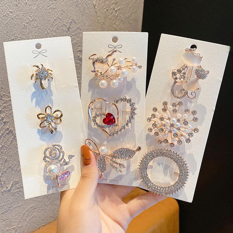 Exquisite Brooch Corsage Pin Fixed Clothes Accessories Anti -Light Buckle Flowers Animal Imitation Pearl Zircon Brooch