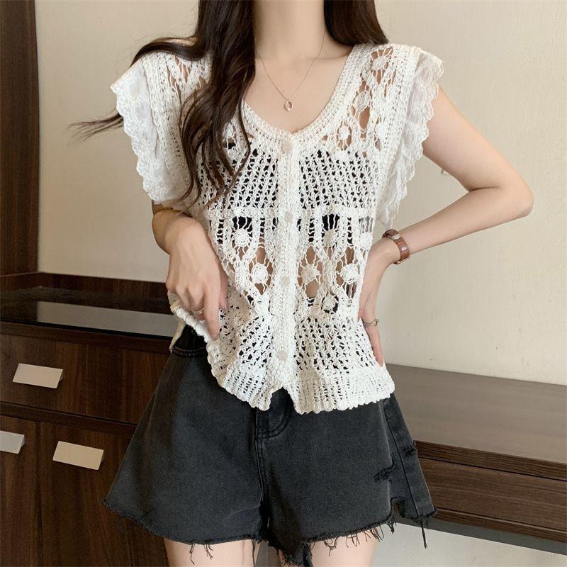 Women's White Short Crochet Knit Cardigan with Batwing Sleeves - Summer 2026 Fashion.
