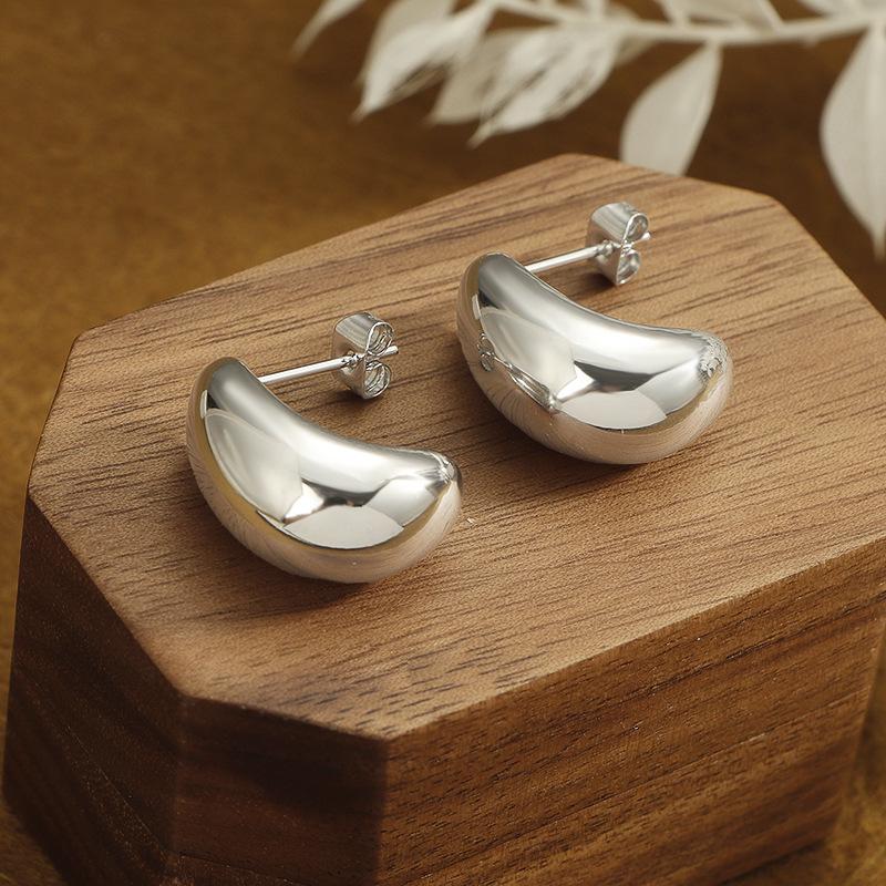 European & American Style Crescent Moon Teardrop Earrings: Non-fading, Smooth Titanium Steel for Women