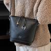 2025 New Bucket Bag Female Messenger Simple Fashion Classic European and American Style Shoulder Messenger Bag Female Foreign Style Bag