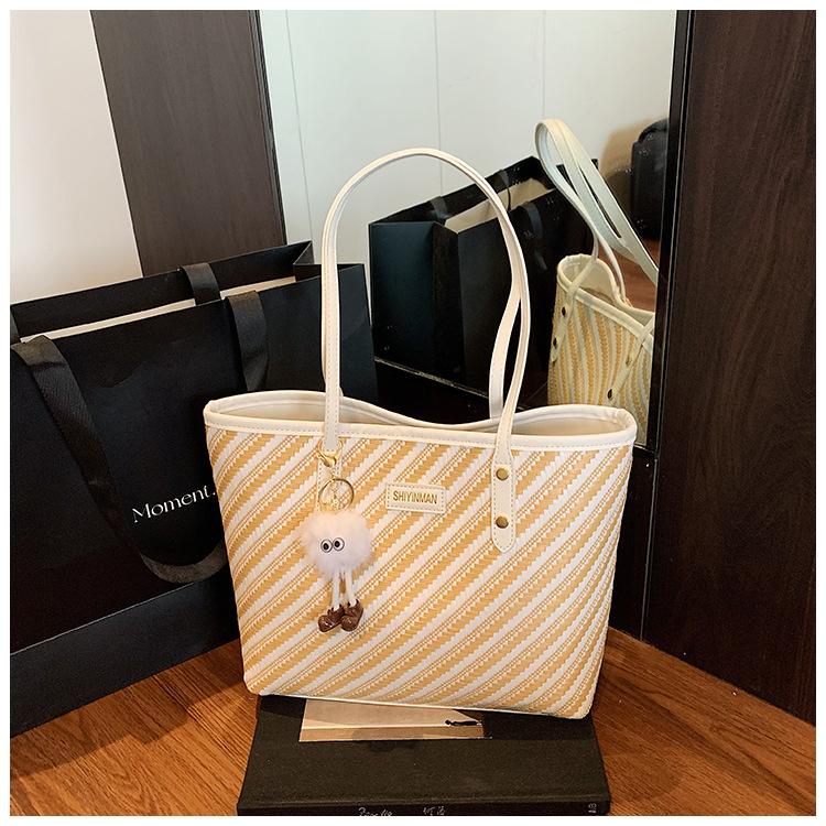 

Bag spring and summer women s high-end sense large-capacity versatile niche striped portable shoulder bag белый