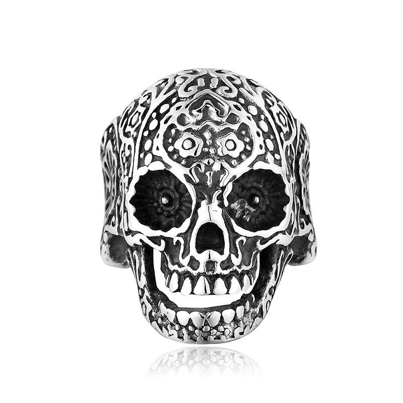 Men's Fashion Skull Ring Retro Red Inlaid Ghost Head Ring