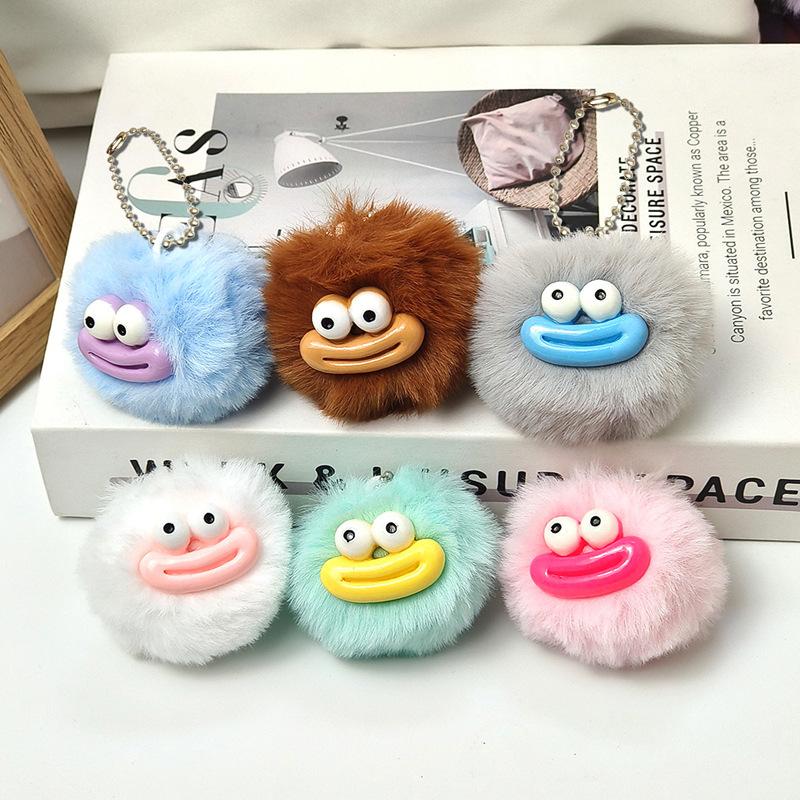 Fashion Cartoon Funny Clown Keychain Mini Plushies Sausage Mouth Keyring Kawaii Colorful Big Mouth Plush Pendant Bag Hanging