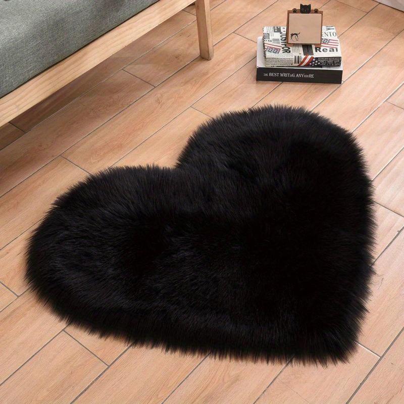Heart Shaped Plush Rug 40x50cm Super Soft Fluffy Shaggy Carpet for Bedroom Living Room Non-Slip Floor Mat Decor Valentine Gifts