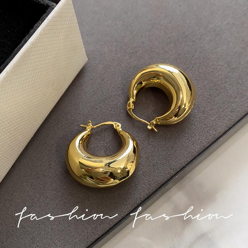 Sterling silver Korean version niche design sense hollow U-shaped ear buckle Korean style simple basic versatile bag earrings