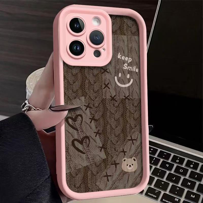 Sweater bear applies to Apple 16Pro mobile phone case iPhone15Pro new protective case 14 premium 17 cute