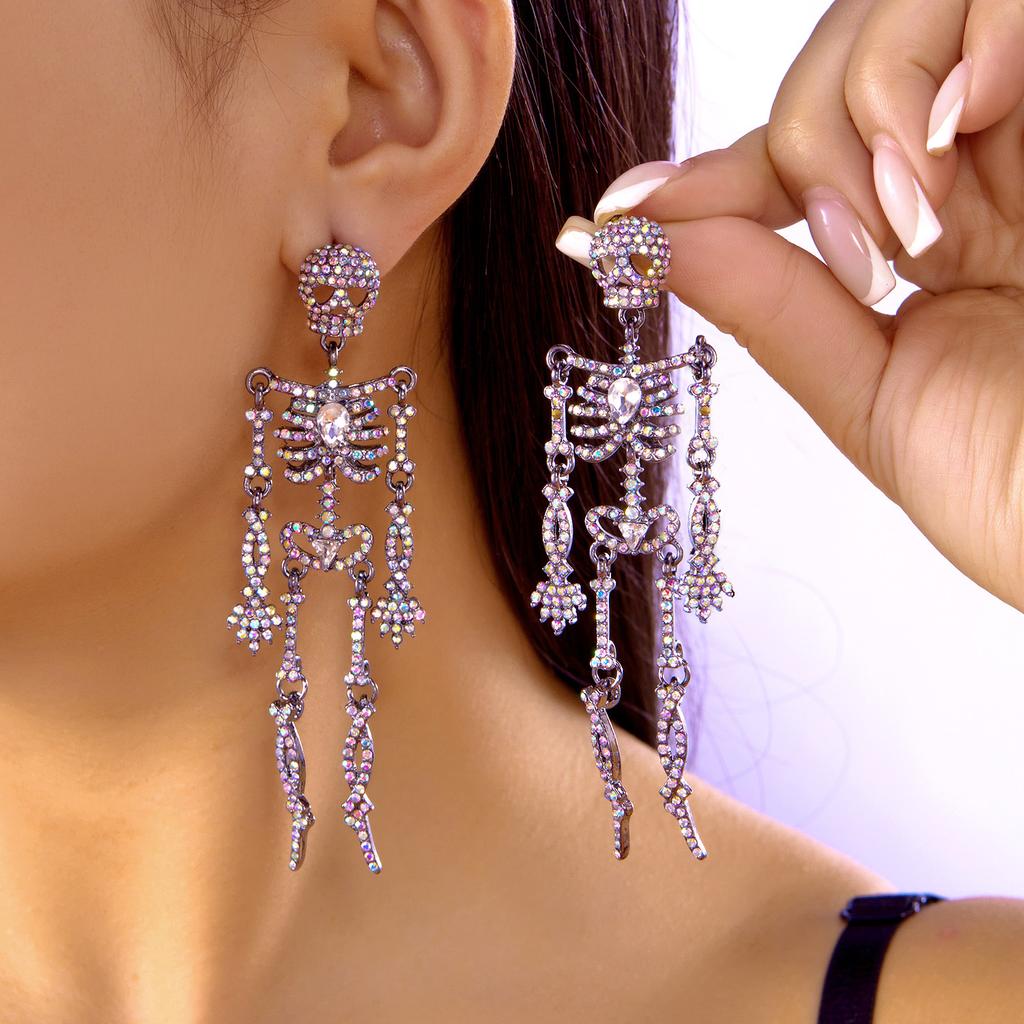 Luxury Full Rhinestone Halloween Skeleton Earring for Women Retro Exaggerated Punk Skull Dangle Earrings Festival Party Jewelry