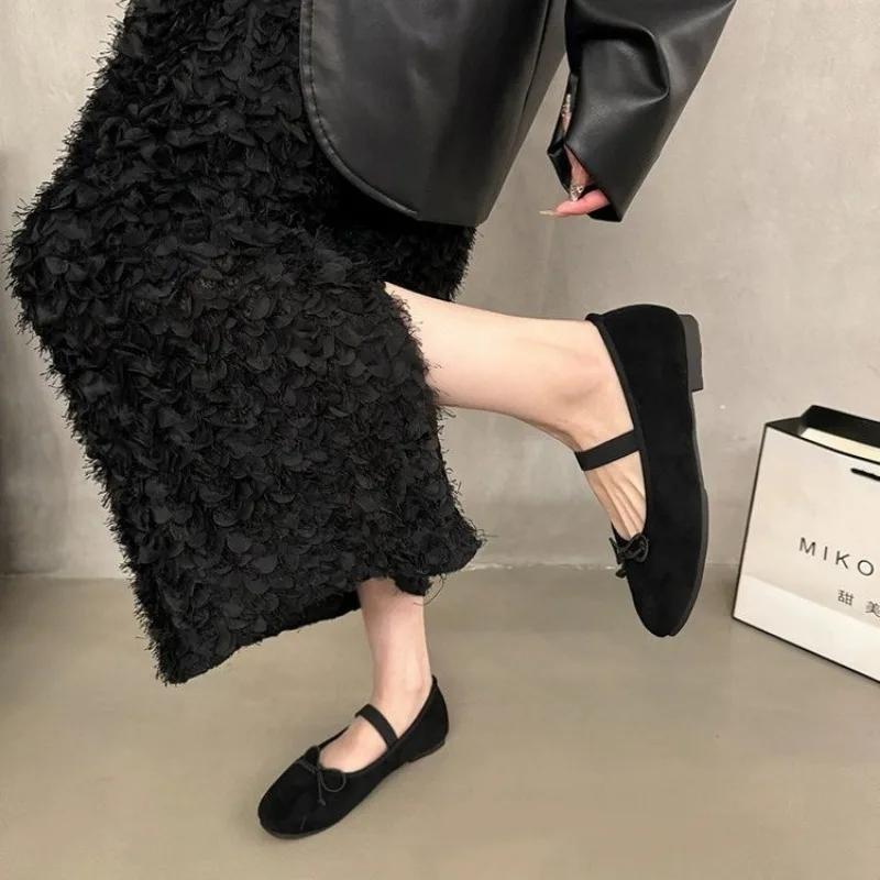 Flache Einzelne Schuhe Damenschuhe Frühling und Herbst neu Französisch Retro Abend Fee Weich Flach Ballett Mode Wildleder Bohnenschuhe
