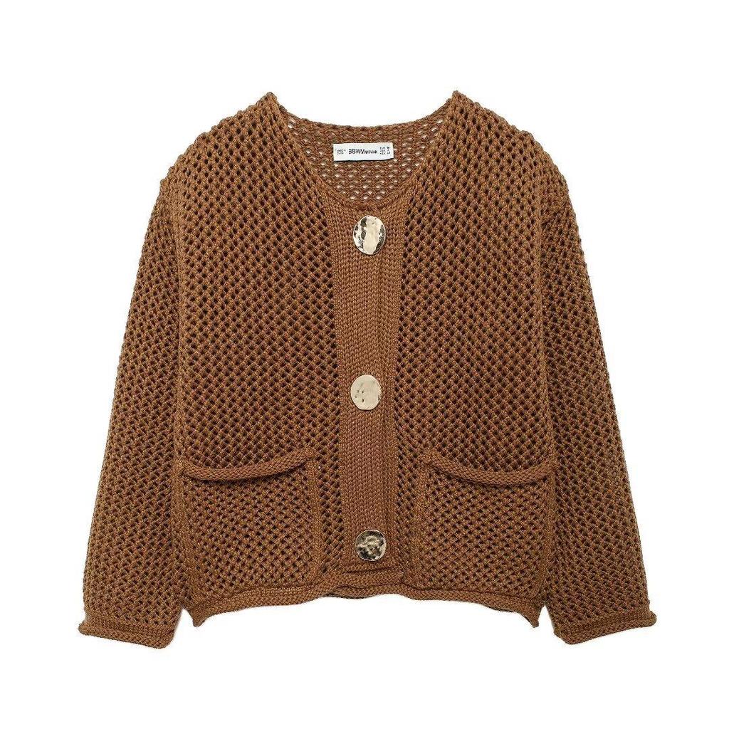 Women's Knitted Sweater Jacket - 15 Colors, Autumn/Winter, European & American Style, Short with Large Pockets, Three-Button Design (2024).