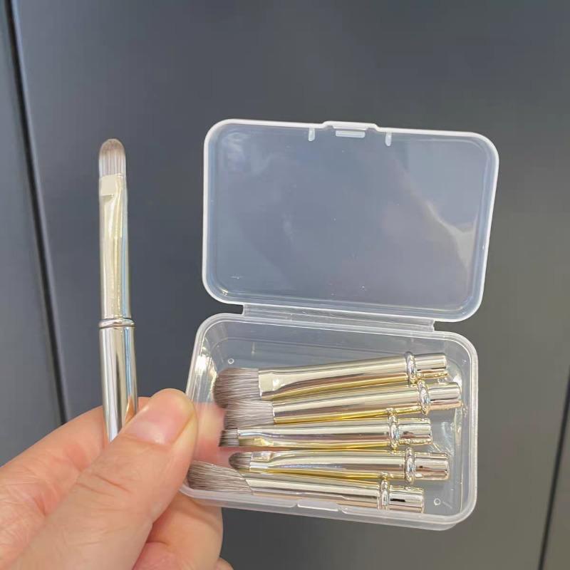 Portable Makeup Brush Head Soft Eyeshadow Eyeliner Lip Liner Brushes Travel Replacement Brush Mini Detail Eye Makeup Tools