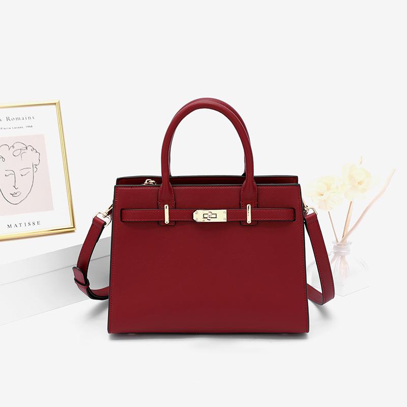 

Red Bridal Wedding Bag 2025 New Trendy Ladies Handbag Wedding Bag Premium Mom Bag