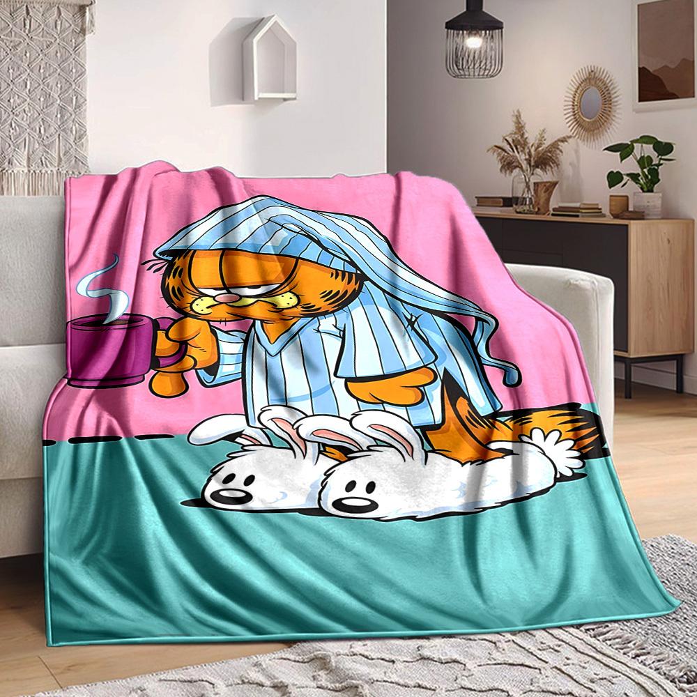 1pc Garfield Soft Skin-Friendly Flannel with Digital Printing, Various Sizes Available for Family, Friends, Birthday044