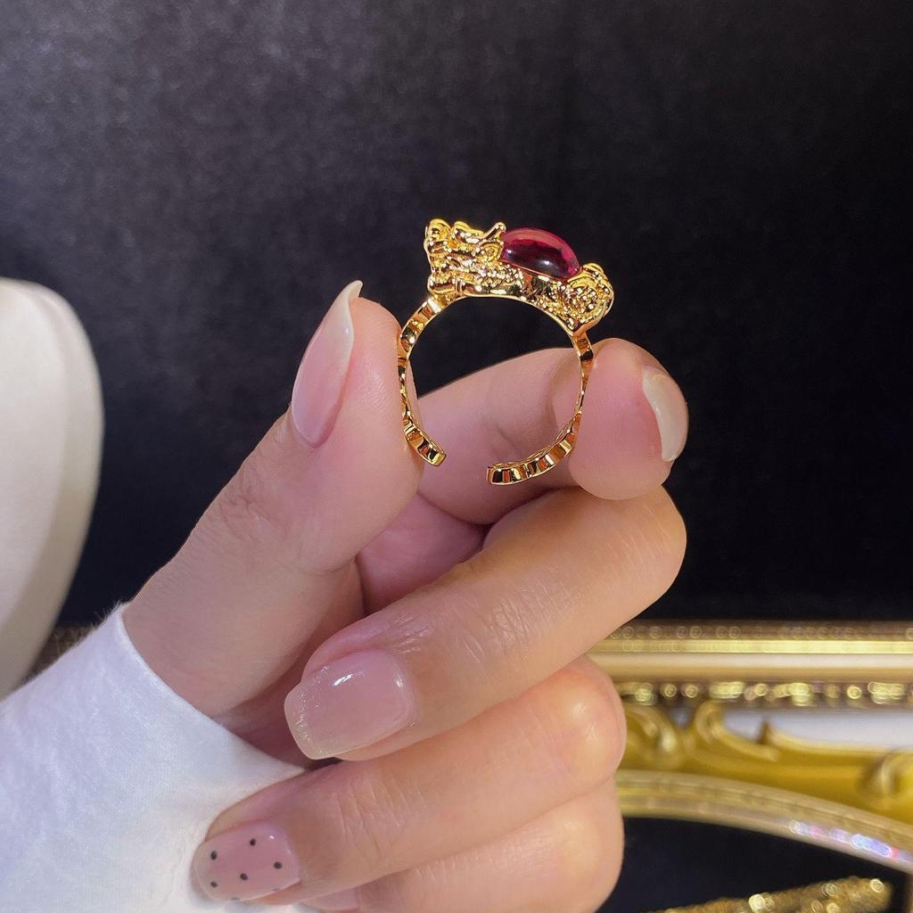 Exquisite 2025 Pixiu Ring: Unique, Retro, Versatile High-End Light Luxury Gold