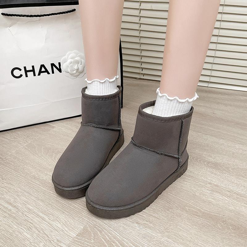 Snow boots women's short tube 2025 new winter snow cotton shoes piled thickened bread shoes non-slip warm women's boots
