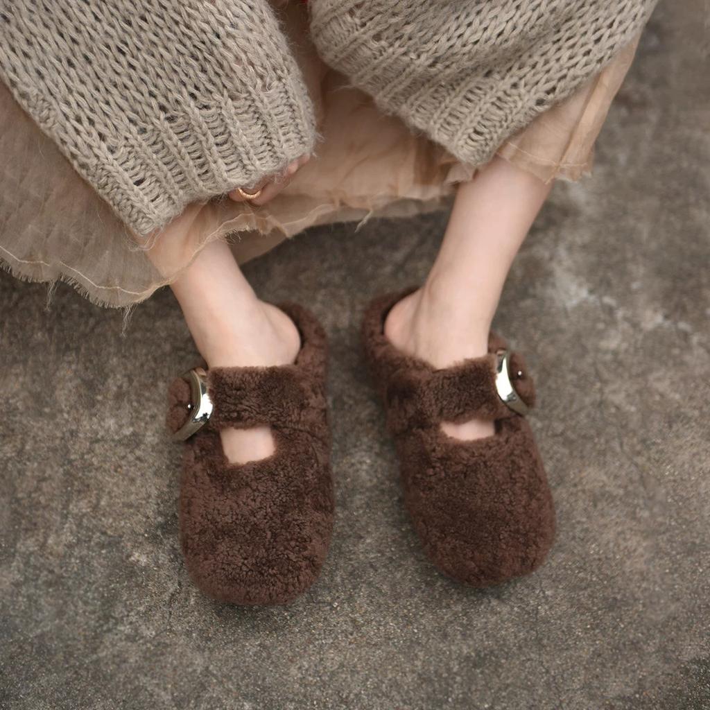 Fashion versatile bag head fluffy shoes women wear lazy women flat-bottomed cotton drag sheepskin fur integrated half slippers velvet winter