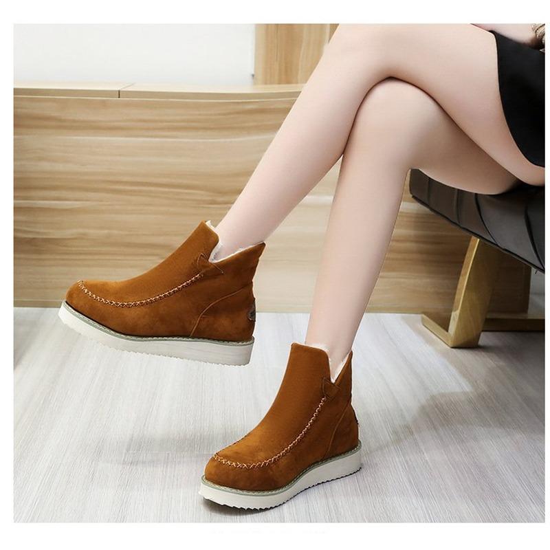 Plus Size Women's Boots 2025 Winter New Arrival Women's Chunky Sole Cotton Boots Solid Color Slip-On Warm Short Boots