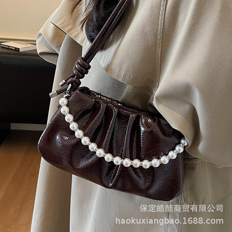 Niche Handbag Women's 2025 New Popular Fashion High-end Pearl Cloud Single Shoulder Crossbody Pleated Bag