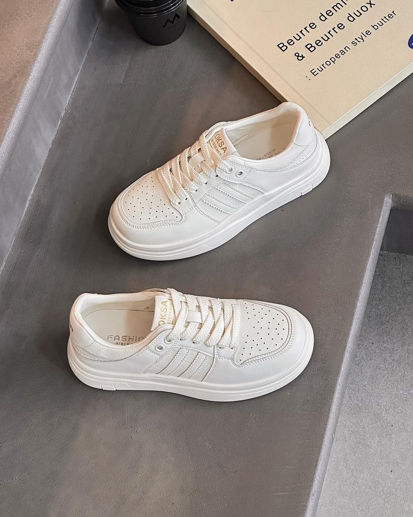 Leather Flat-bottomed Foreign-style Versatile Little White Shoes Women's 2025 New Spring Popular Thick-soled Retro Soft-soled Casual Board Shoes